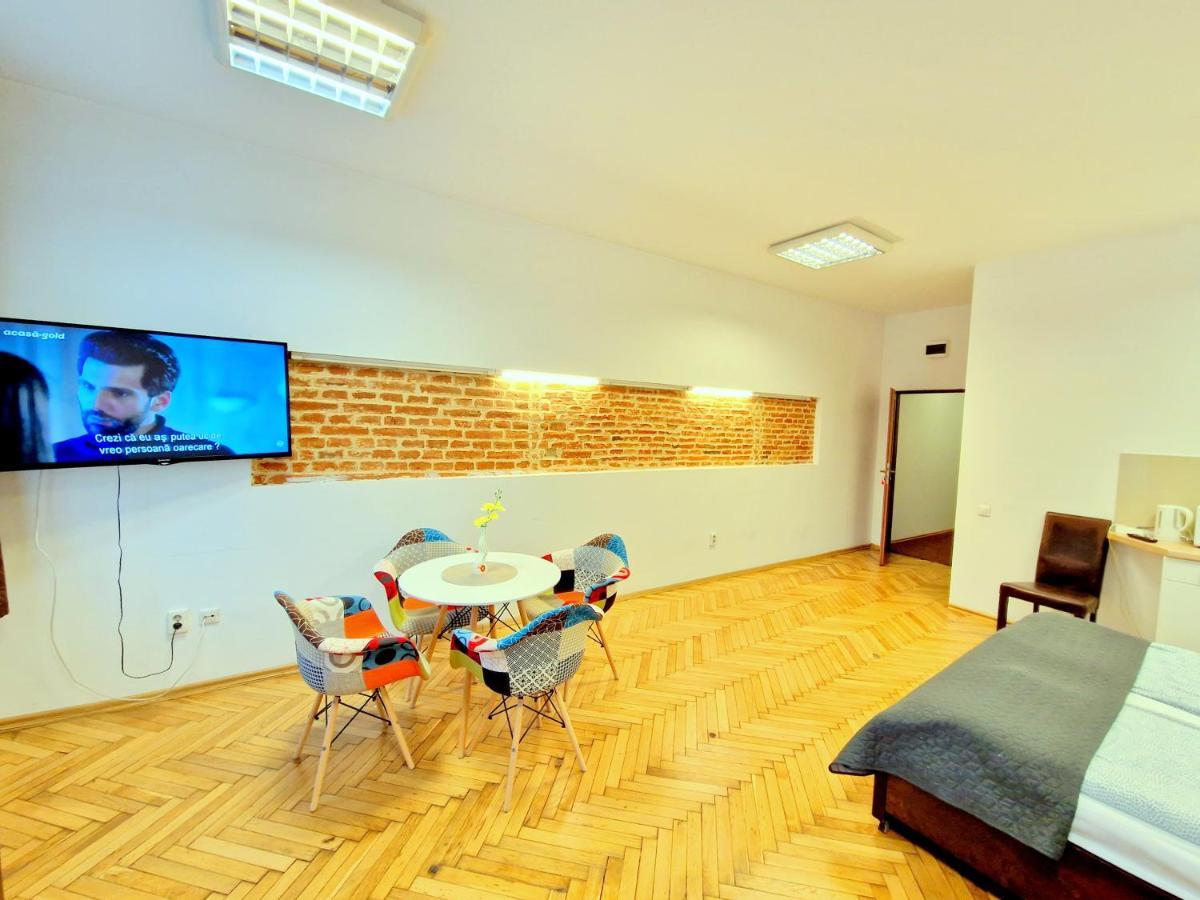 Key Apartments In Main Square Braşov Exteriör bild